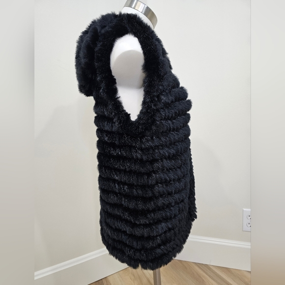 Black Saks Fifth Avenue Fur Vest M/L - Picture 8 of 11